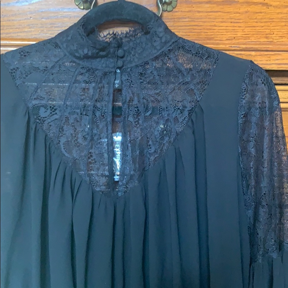 HP! 🎉 NWT Express black lace sheer top - Picture 3 of 7